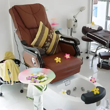 Aromdee @ Naithon Beach Отели рядом с достопримечательностью «Пляж Наитхон»