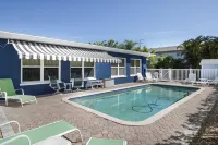 Heated Pool and Close to Beach - Charming Family Haven