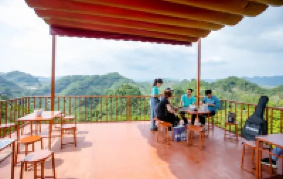 Homestay Family Moc Chau Hotels in 