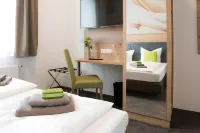 Outlet Hotel Hotels near ALDI
