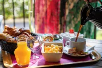 Servotel Castagniers Hotels in Carros
