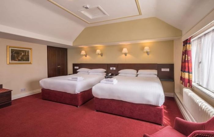 Belvilla Crewe Arms Hotel