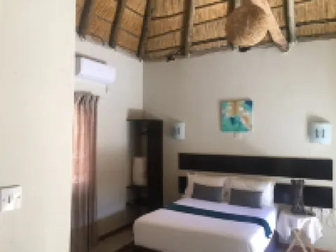 Shakawe Sands Lodge