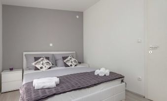 Beautiful Apartment in Between Split and Trogir