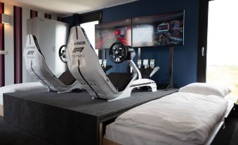 Modern, Trendy F1 Theme Lodge, Near the Sea