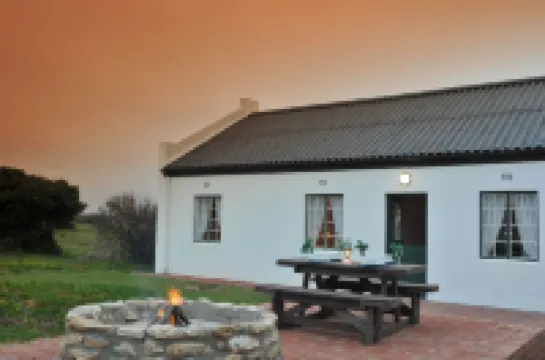 De Hoop Village Cottages