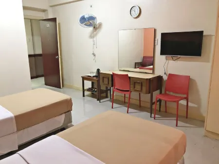 Best Fortune Hotel at Chinatown Отели рядом с достопримечательностью «Chiang Kai Shek College»