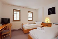 Landhotel der Distelhof Mit Scheunencafe