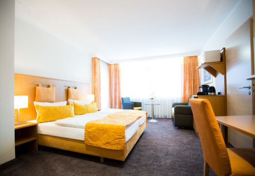 4. 호텔 & 아파트..