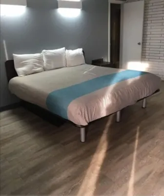 Sands Motel