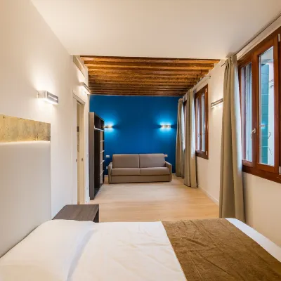 Charming Palace Corte del Teatro Hotels near Bartolomeo Colleoni Monument
