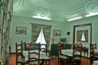 Hotel Santa Comba Các khách sạn ở Moura