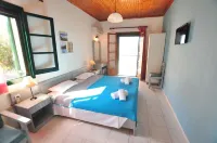 Acharavi Garden Hotel dekat Old Perithia - Corfu's Oldest Village