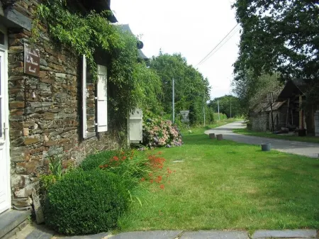 Chambres d'Hotes la Merais Отели в г. Марсак-Сюр-Дон