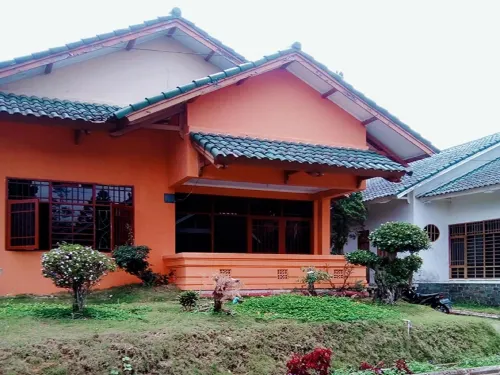Villa Private Puncak - parking