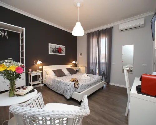 A 2 Passi Dai Musei Luxury Guest House Hotels near Piazza del Risorgimento