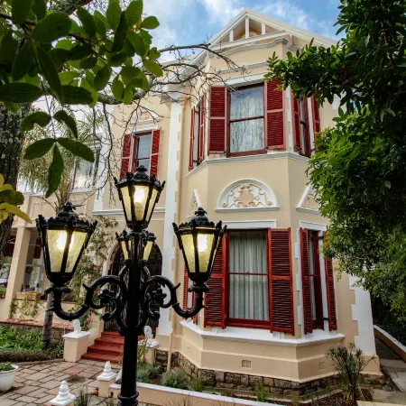 Carmichael House Boutique Hotel Отели рядом с достопримечательностью «Родос Мемориал»