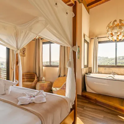 Shiva Boutique Hotel - Praia do Rosa Hotels near Red