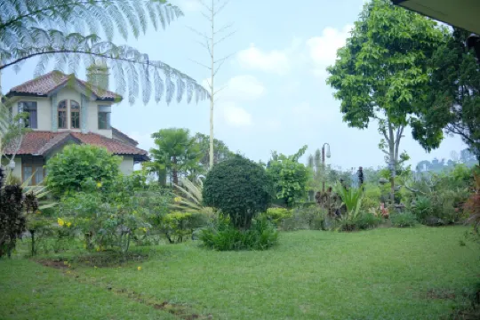Villa ChavaMinerva Hanni Ciater with Pool