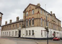 George Hotel by Greene King Inns Hotels in Saint Ives