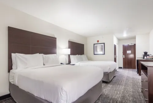 Cobblestone Hotel & Suites - Seward - С баром