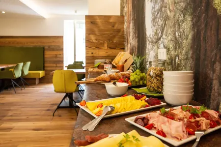 Residence Rösch Отели в г. Мерано