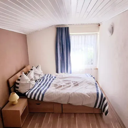 Romantic Retreat in Kropelin