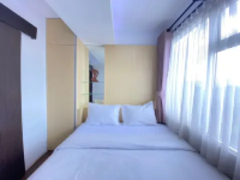 Quite 2Br Apartment AC in Living Room at the Jarrdin Cihampelas