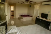 The Whytehouse Villa Hotels in 