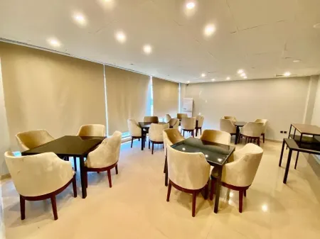 Grand Luxury Hotel Multan