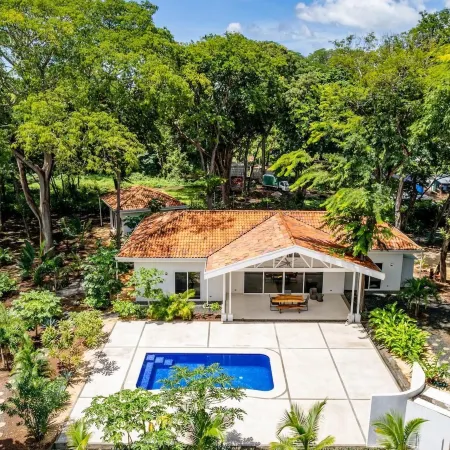 Modern Home and Guesthouse in a Peaceful Gated Community with a Private Swimming Pool