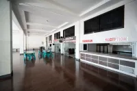 RedDoorz Near Makassar Town Square 2 Hotels in Manggala