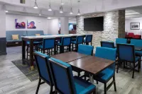 Hampton Inn Concord/Bow Các khách sạn ở Concord