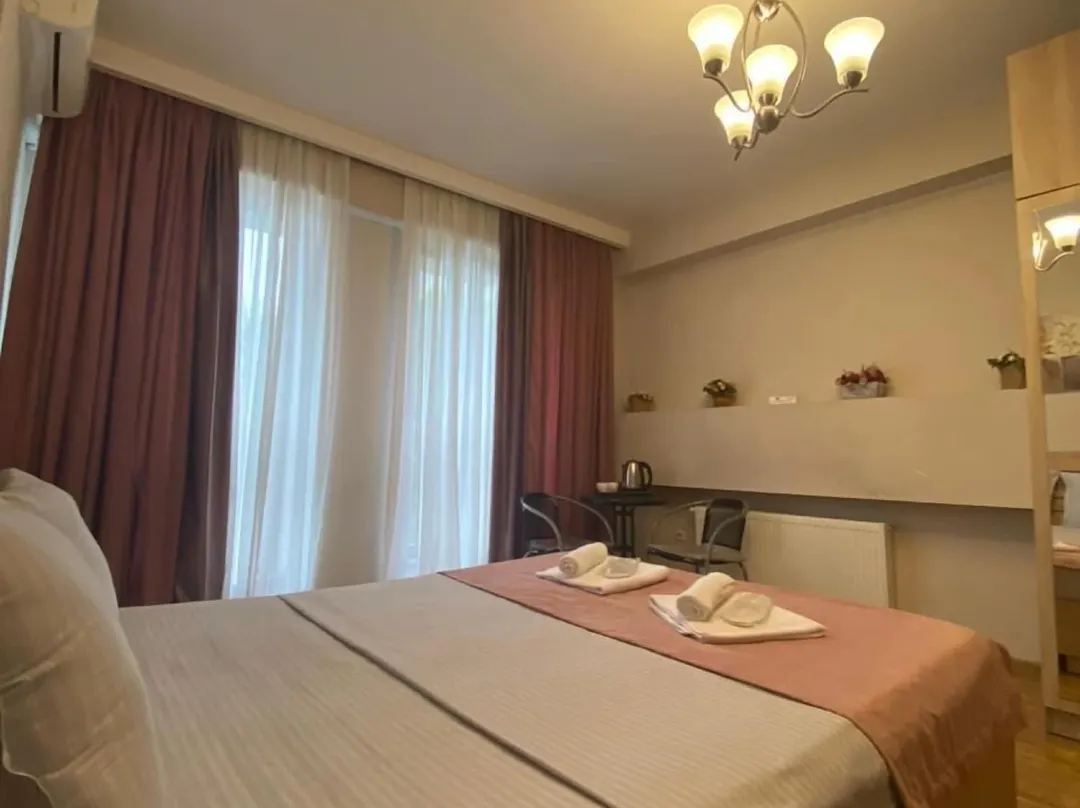 Hotel Violet Metekhi - 第比利斯