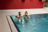 Mirabeau Alpine - Pools