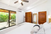 Cafe Playa Negra Hotel Hotels in Pinilla