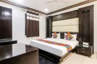 FabExpress Rayplus - Prashant Vihar Hotels in North West Delhi