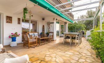 Designer Luxury Two Bedroom Apartment