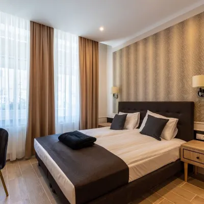 AR Apartamenty Hotels near Stare Miasto District