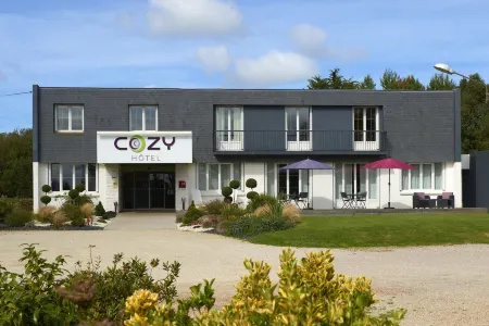 Cozy Hôtel Logis Morlaix Отели в г. Тредюдер
