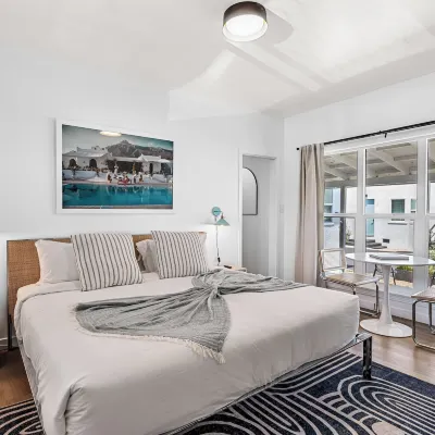 Aliza Hotel Hotels near Abbot Kinney Blvd