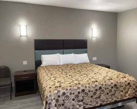 Town House Motel Hotels in Lynwood