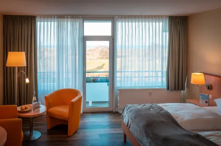 Strandhotel an der Ostsee Отели в г. Вайссенхойзер Штранд