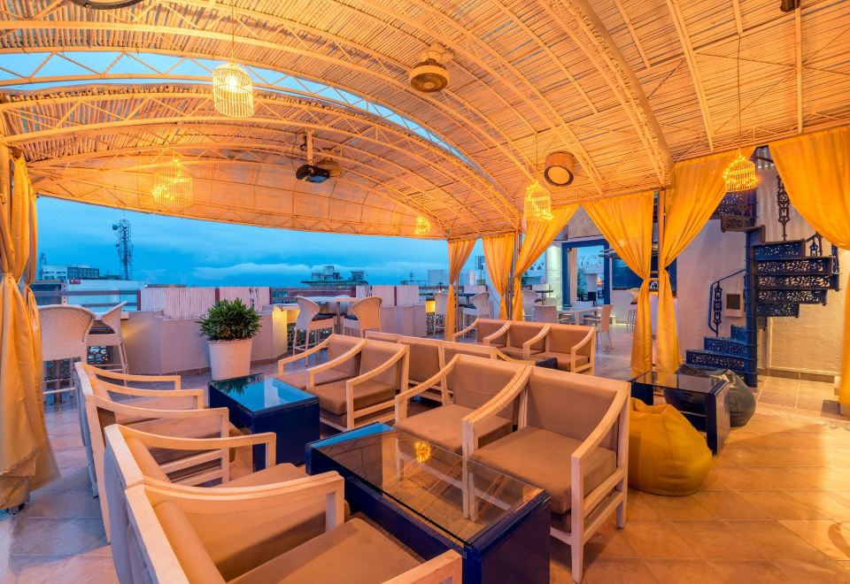 Howard Plaza The Fern - An Ecotel Hotel Agra Over view