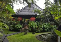 Villa Kompiang Bali Hotels near Toko PUSAT DUPA WANGI