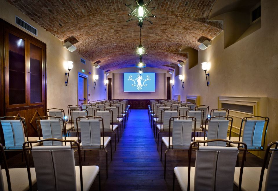 샤토 몽포르 이미지