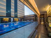 فندق بريرا قرطبة - مسبح