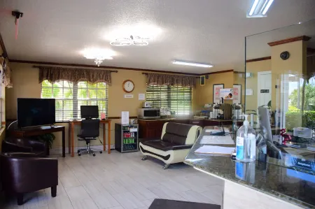 Flamingo Motel Отели в г. Okeechobee