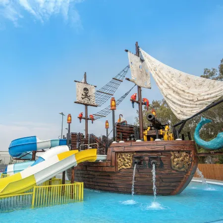 Caravia Beach Hotel
