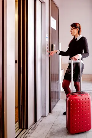 Vela Rooms Отели рядом с достопримечательностью «Cagliari International Container Terminal CICT»